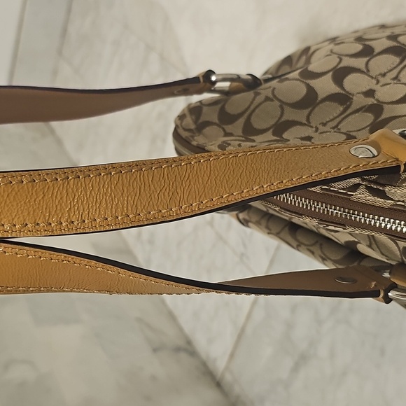 Coach signature domed satchel - Picture 17 of 17